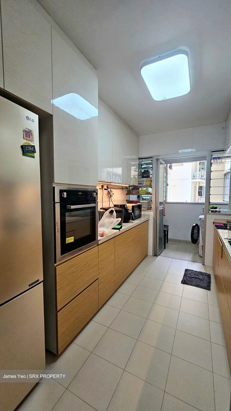 Blk 512C Oleander Breeze @ Yishun (Yishun), HDB 5 Rooms #586822721